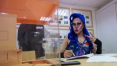 La 'drag queen' Onyx en el Colegio Montserrat de Madrid.