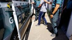 Kilos de cocaína entre desechos metálicos en una nave de La Muela