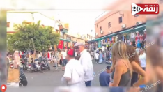 Pedro Sánchez y su familia en las calles de Marrakech durante sus vacaciones