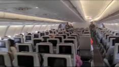 El avión militar procedente de Níger llegará a España esta tarde con decenas de evacuados