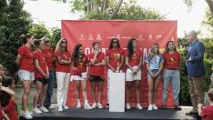Las campeonas celebran esta tarde en Ibiza su triunfo en la Copa del Mundo.