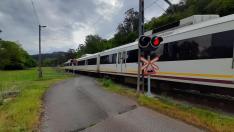 Tren de Cercanías en Cantabria, en una imagen de archivo.
