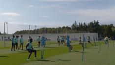 La SD Huesca entrenó este viernes por última vez antes de recibir al Villarreal B.