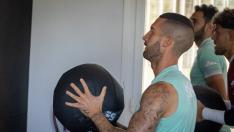Óscar Sielva, ejercitándose en el gimnasio de la Base Aragonesa de Fútbol.