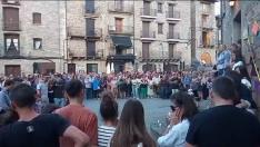 Boltaña llora la "injusta" muerte de Úrbez en una multitudinaria concentración de repulsa.