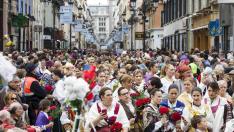 Ofrenda de flores en Zaragoza. gsc1
