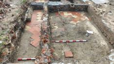 Una excavación arqueológica saca a la luz los restos de dos edificios en el barrio madrileño de Entrevías