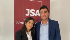 Manu Díez junto a la secretaria general de las Juventudes Socialistas de Aragón, Andrea Sobreviela.