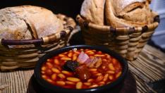Una imagen de un cocido asturiano.