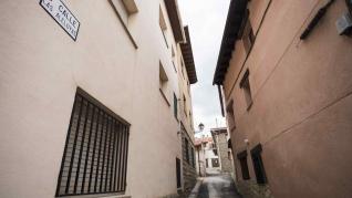 Una calle de Bronchales (Teruel)