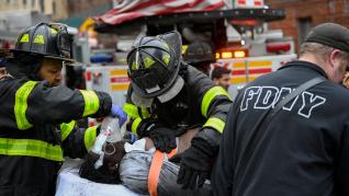 Incendio con víctimas mortales en un edificio del Bronx, en Nueva York.