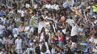 Más de 2.500 personas siguen la final de la Champions entre el Real Madrid y el Liverpool en la plaza de toros de Huesca.