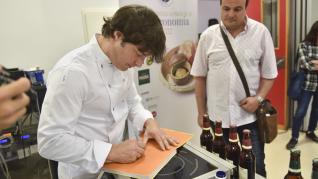 Taller de cocina con el chef Jordi Cruz en Huesca.