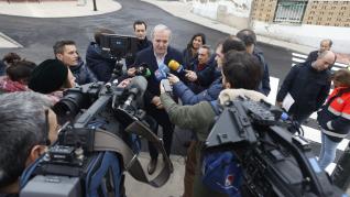 El alcalde de Zaragoza, Jorge Azcón, ha inaugurado este miércoles la reforma de una calle de Juslibol.