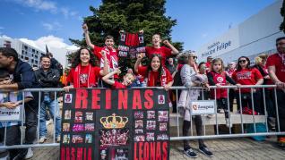 Copa de la Reina: ambiente en el pabellón Príncipe Felipe en el partido de semifinales Valencia Basket-Casademont Zaragoza
