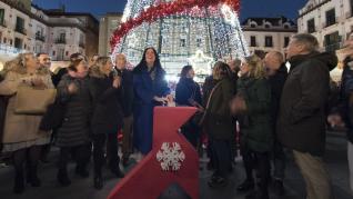 Acto de encendido de las luces de navidad en Huesca.