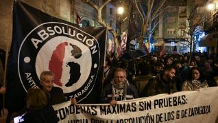 Manifestación en apoyo a 'Los 6 de Zaragoza'.