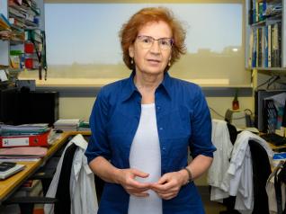 La bioquímica Margarita del Val ofreció una charla ‘online’ para Fundación Ibercaja.