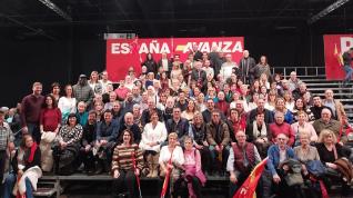 Los representantes del PSOE del Alto Aragón que viajaron a Madrid.