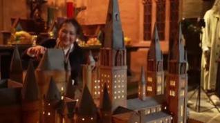 Harry Potter celebra su 20ª aniversario con un pastel gigante del castillo de Howgarts