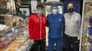 Carnicería Miguel Escuer patrocina a Sergio Pérez. FOTO