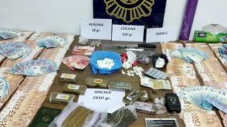 La Policía desmantela un punto de venta de cocaína, heroína y hachís en Zaragoza