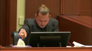 La ex mujer de Johnny Depp muestra en el juicio vídeos caseros del actor en actitud violenta