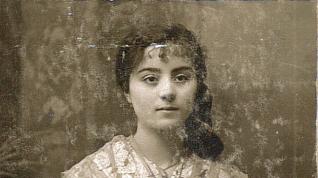 Áurea Amada Lucinda Javierre y Mur, primera mujer en matricularse y primera licenciada en Filosofía y Letras por la Universidad de Zaragoza