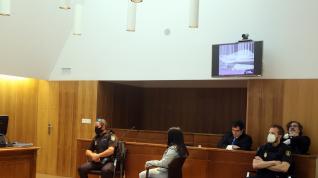 La acusada por el crimen de Broto, Daniel Valencia, este jueves en la Audiencia Provincial de Huesca.