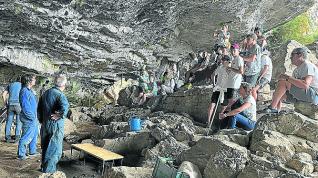 Jornadas de excavación en el yacimiento de Coro Trasito, en la ladera sur de la sierra de Tucas.