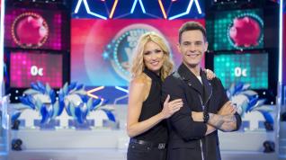 Carolina Cerezuela y Christian Gálvez, presentadores del fallido programa 'Esta noche gano yo'.
