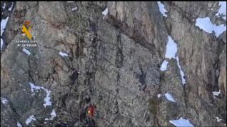 La Guardia Civil rescata a dos montañeros de Barcelona en la arista del pico