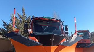 Los nuevos camiones del servicio de vialidad, en la comarca de La Ribagorza CRIB.