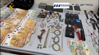 Siete detenidos por asaltar viviendas en varias provincias, entre ellas Zaragoza, y conseguir un botín de 800.000 euros