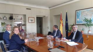 Reunión de la delegación del Ayuntamiento de Jaca con el Ministerio de Transportes,  en Madrid.