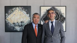 Alfonso y Álvaro Soláns, presidente saliente y entrante de Pikolin.