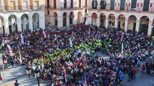 La Mini marcha de Aspace por la inclusión ha congregado a casi 3.000 escolares y profesores, en la plaza Luis López Allué