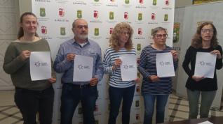 Pilar Garcés, Ramón Campo, Marisol Cancer, María José Carpi y Olga Rafel. partido izquierda