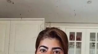 Gloria Camila graba a su empleada de hogar defendiéndola tras las críticas por el vídeo de su perro: "Como si te tuviese esclavizada"