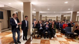 Javier Lambán y Luis Felipe, a la entrada de la reunión del PSOE con entidades sociales.