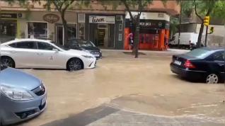 Vídeo: una tremenda tormenta anega las calles de Zaragoza: "Es una locura"