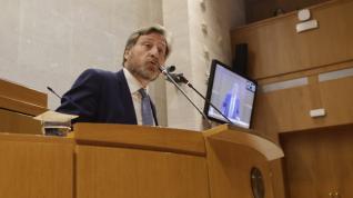 José Luis Soro (CHA) durante la segunda sesión de la investidura de Jorge Azcón.