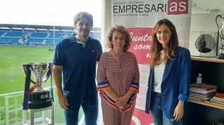 Firma del convenio entre la SD Huesca y Amephu.