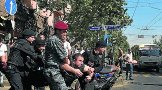 La Policía de Armenia detiene a un participante en Nagorno Karabaj
