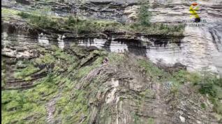 Herida grave una escaladora por un desprendimiento de rocas en la vía ferrata de Sorrosal, en Broto