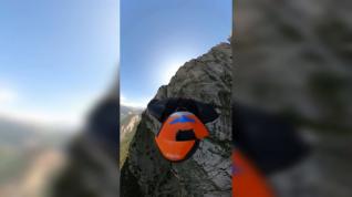 Salto de homenaje póstumo a Álex Villar en Punta Calva (Plan)