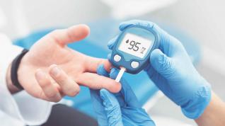 Glucómetro para medir el azúcar en sangre. Diabetes. gsc1
