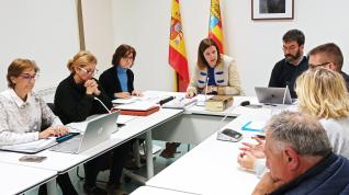 Mónica Soler, en el centro de la imagen, durante el consejo comarcal de este miércoles.