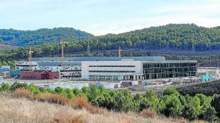 Estado actual de las obras del nuevo hospital de Teruel, que se levanta en la zona del Planizar, a cuatro kilómetros del casco urbano.