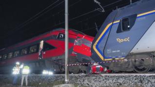 Dos trenes colisionan a lo largo de la línea ferroviaria Bolonia-Rímini, en la zona de Faenza, y resultan heridos 17 pasajeros.